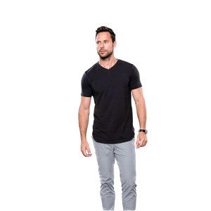 CUTS Clothing | V-Neck Elongated | S/S Shirt | Black | Trim-fit PYCA Pro® | M